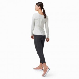 White On Performance Long Women's T-shirts | BZH673415